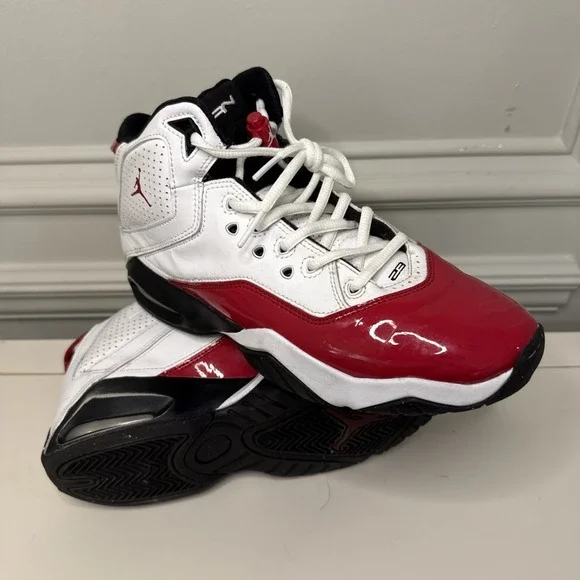 Nike Jordan B'Loyal Sneakers In A White Black and Red Colorway Men's - Picture 5 of 5